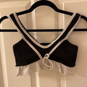 Bluefish Sport Ruffle sport bra. Size S